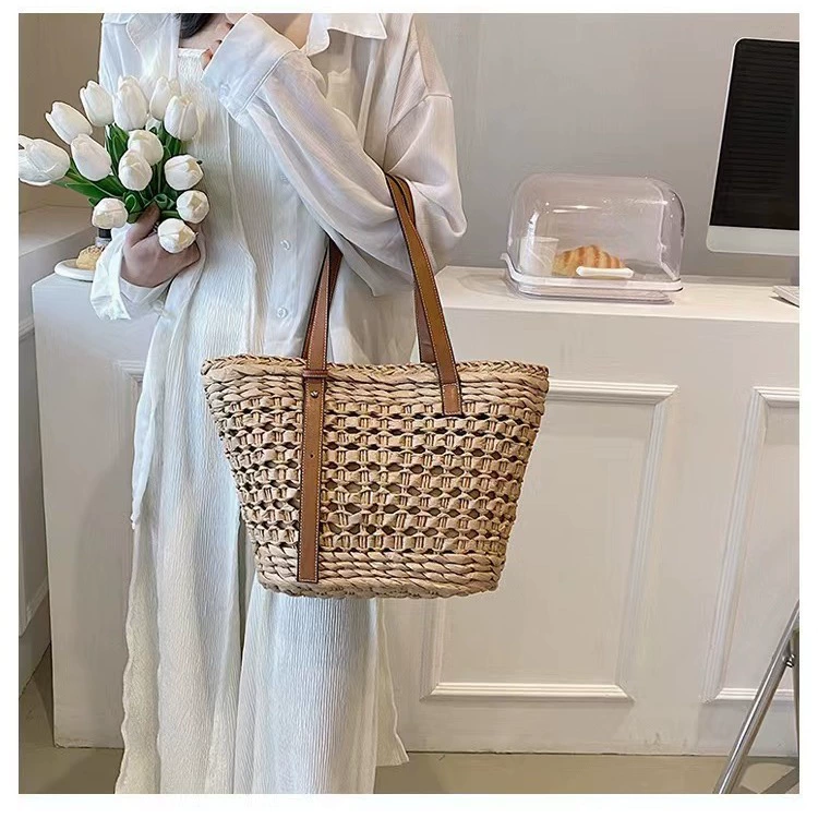 Bolso tote de paja tejida hueca, bolso de hombro con cremallera estilo oriental literario con correa de cuero, cartera de compras diaria de verano cuadrada horizontal mediana (caqui, blanquecino)