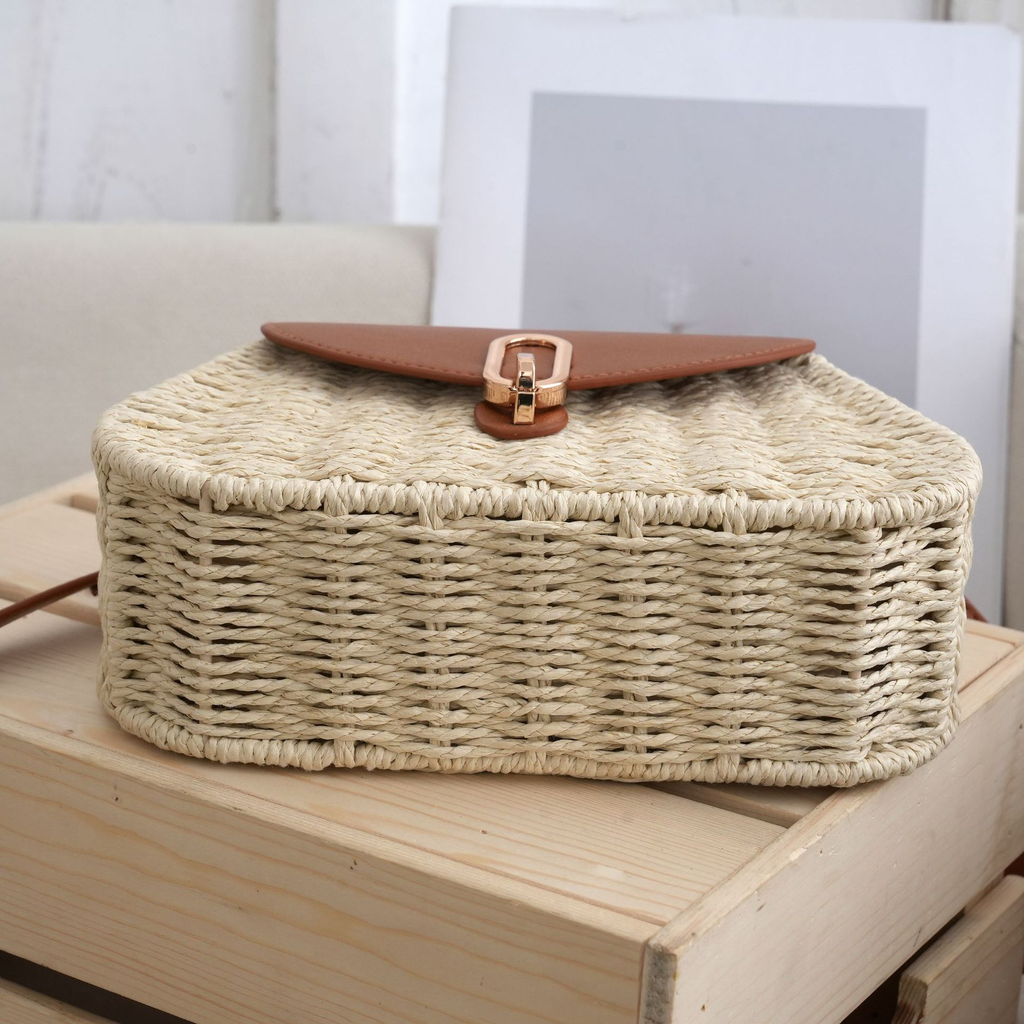 Bolso cruzado mini satchel de papel tejido, cartera con asa superior con solapa y cierre metálico minimalista urbano, pequeño bolso de mano ovalado para el día a día primavera 2026