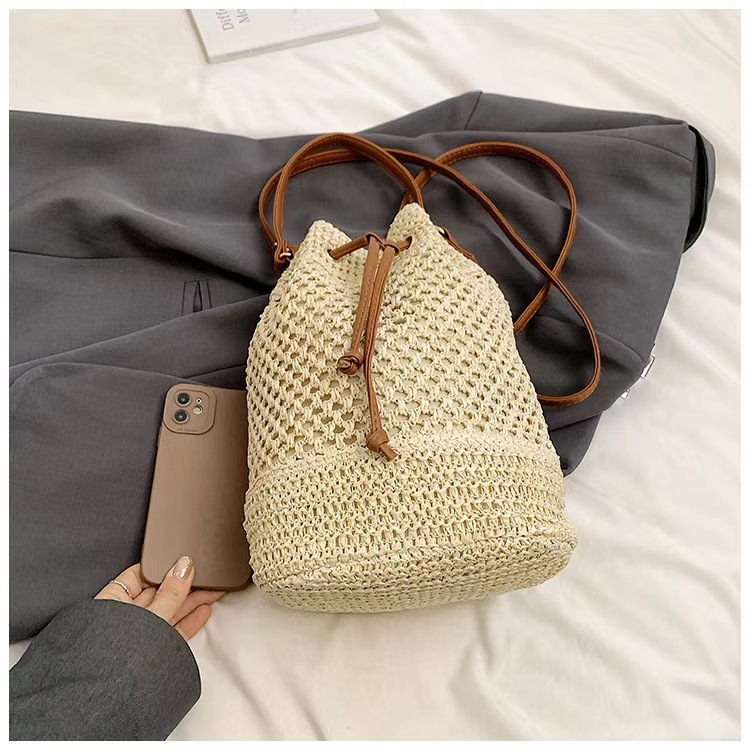 Bolso de mano tipo cubo con cordón de paja, bolso de hombro con tejido hueco de estilo chino artístico, bolso de mano ovalado mediano para uso diario primavera 2023 en caqui, blanco roto, blanco crema